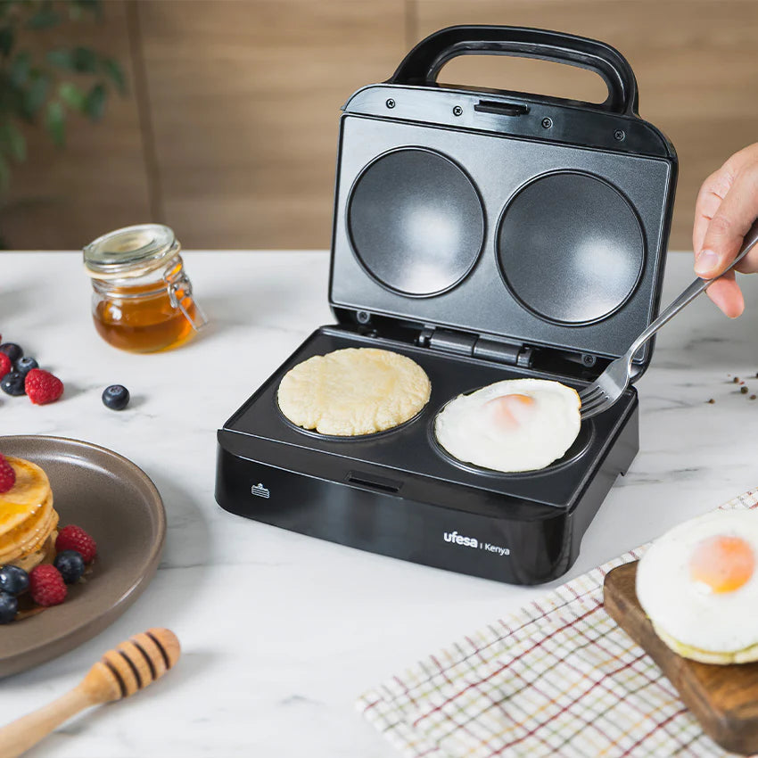 Ufesa Sandwicheira 750W Preta